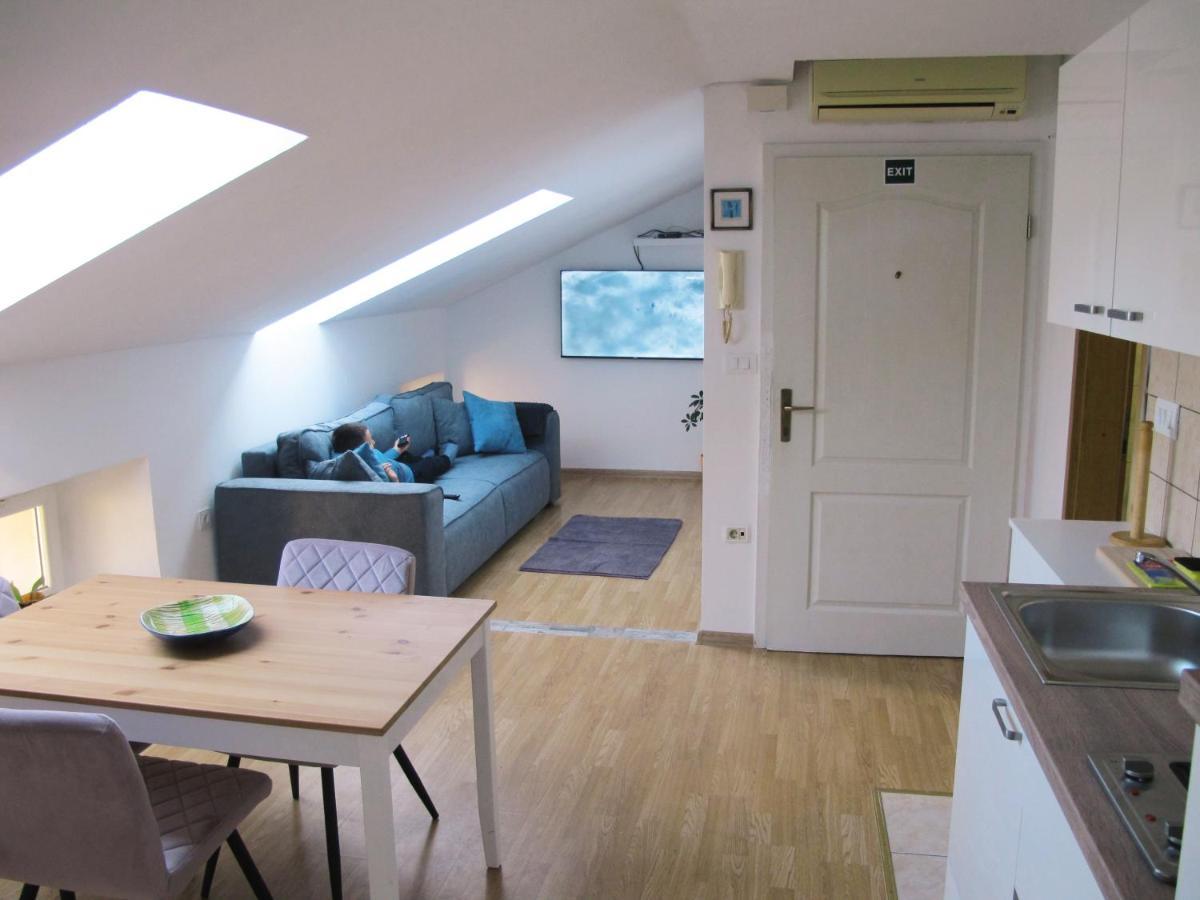 Apartment Ivna Pula Buitenkant foto